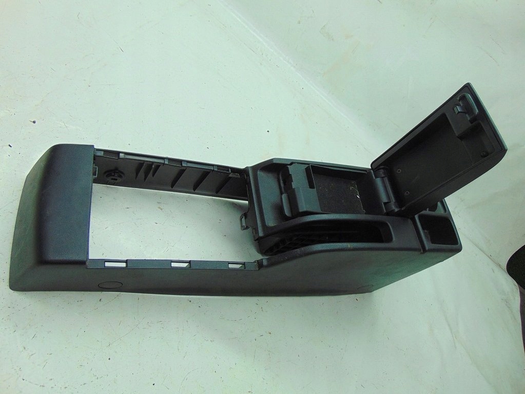 фото №6, Mazda 5 v cr19 06r підлокітник eu тунель