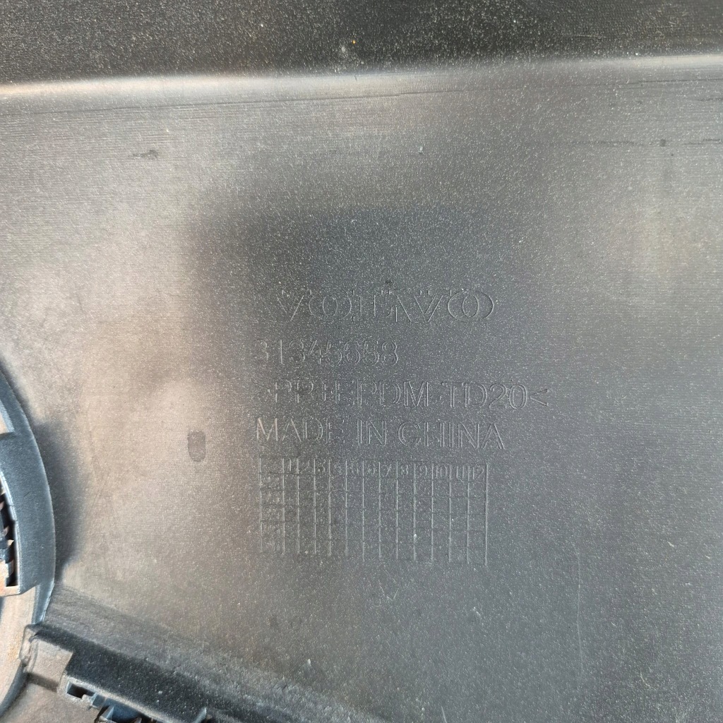 фото №10, Volvo ex30 ex 30 23- бампер перед передний молдинг накладка 31345658