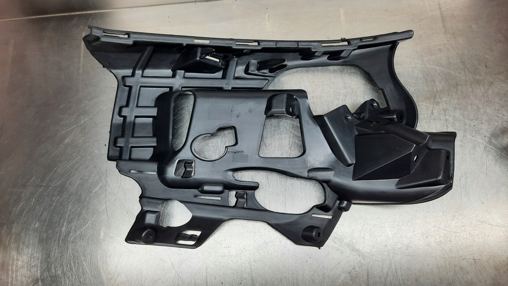 фото №8, Направляющая бампера правый перед volvo s60 ii v60 lift 13-19r