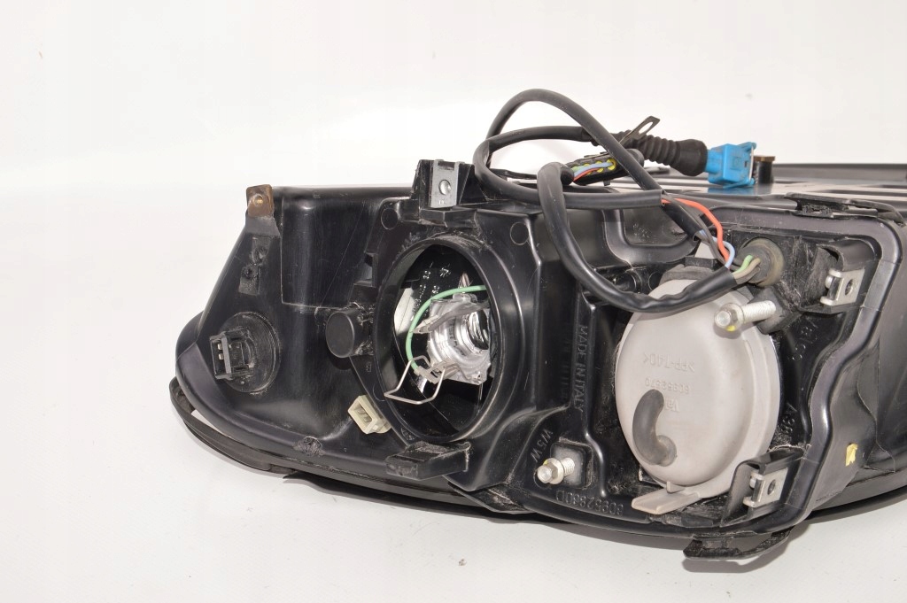 фото №8, Ferrari 550 maranello лампа правий перед срібляста