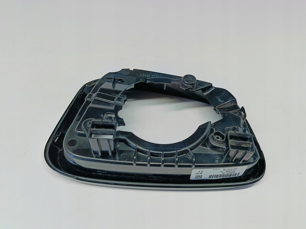 фото №10, Bmw 3 g20 g21- корпус рамка зеркало правого чёрный блеск 8498220-04