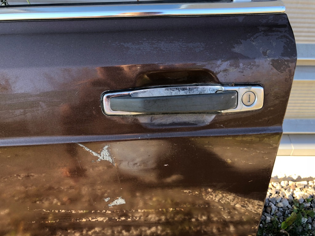 Купити Ручка вкладка двері лівий перед mercedes w126 se