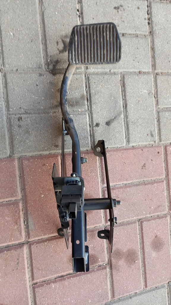 фото №1, Педаль гальма volvo xc70 00-04r автоматична коробка передач