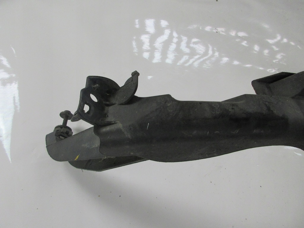 фото №5, Напрямна кронштейн бампера лампи перед правий audi a3 8p lift