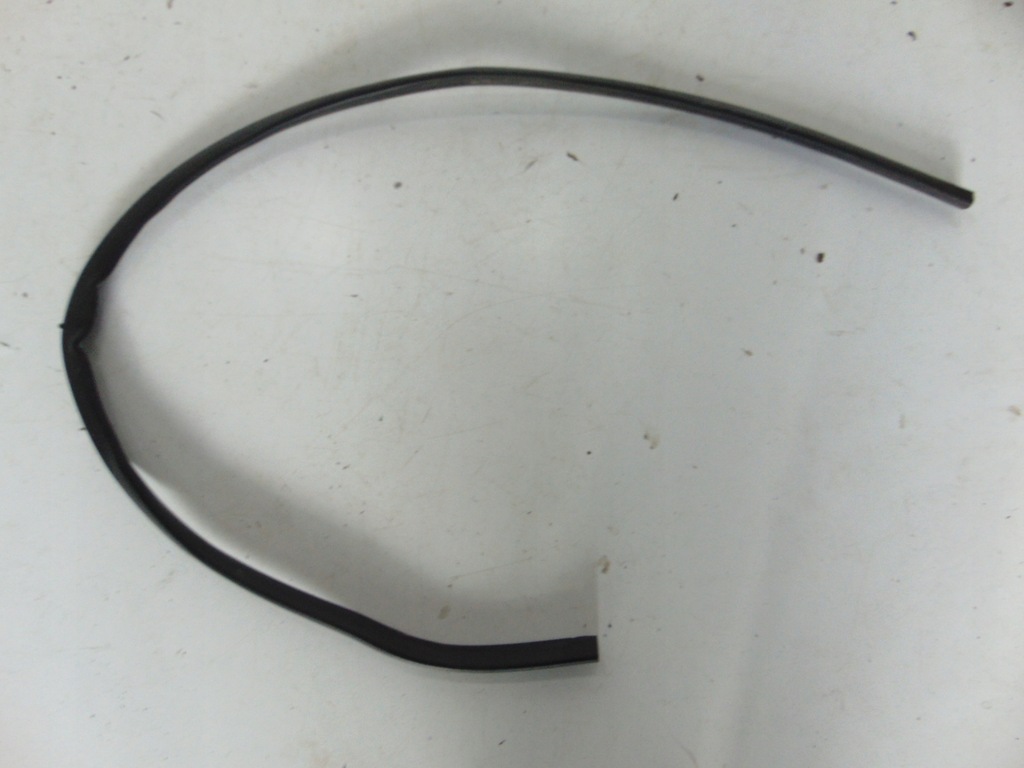 фото №1, Прокладка дверь правый задняя peugeot 2008