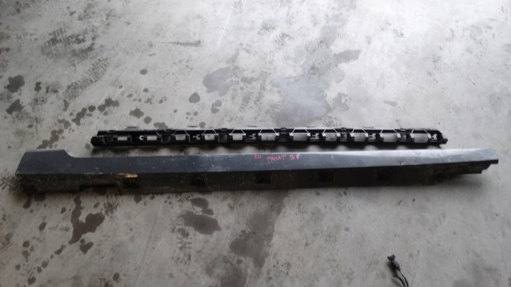 фото №1, Молдинг порог правая vw passat b8 2.0tdi