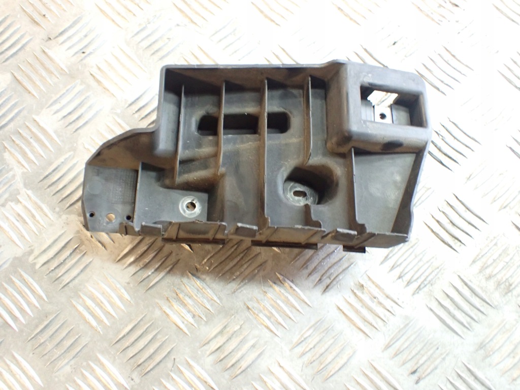 фото №10, Напрямна бампера задній задня maserati quattroporte 13-