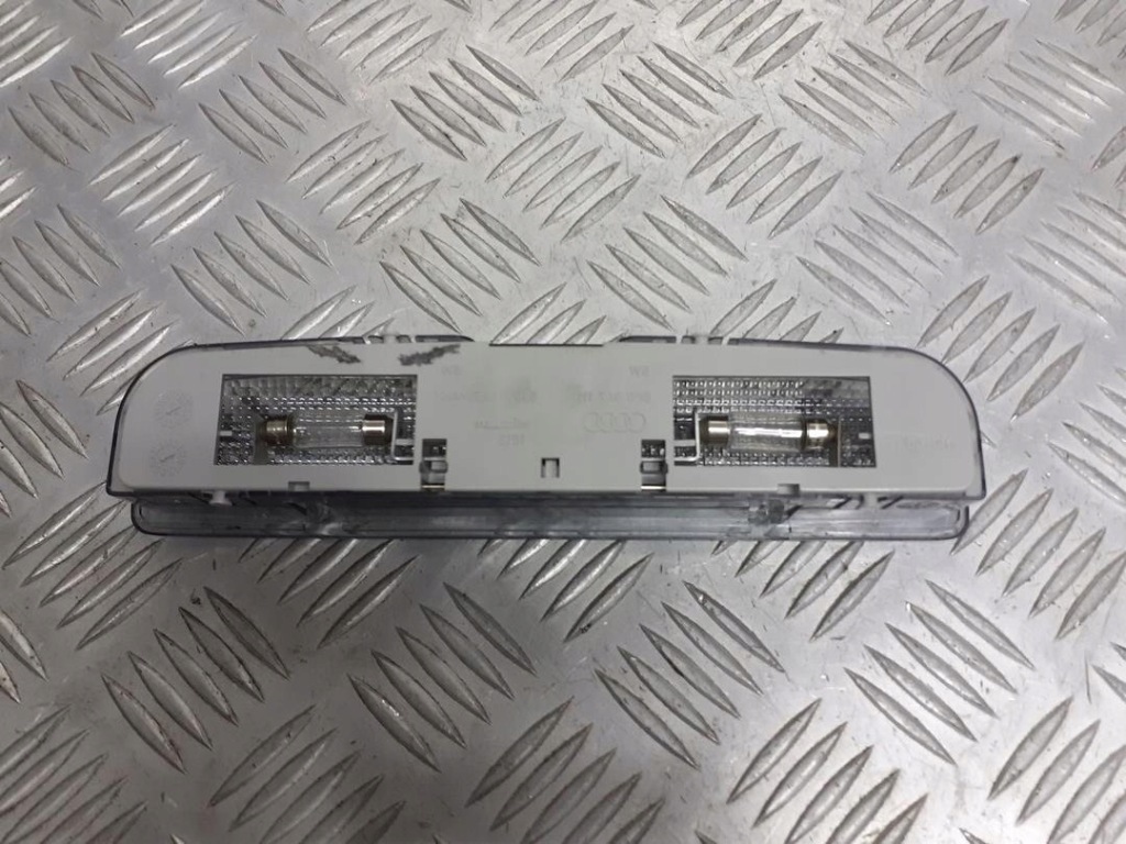 фото №3, Освещение кабины задняя audi a3 8p