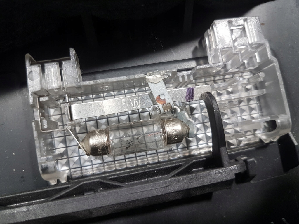 фото №3, Mercedes a w169 бардачок пассажира