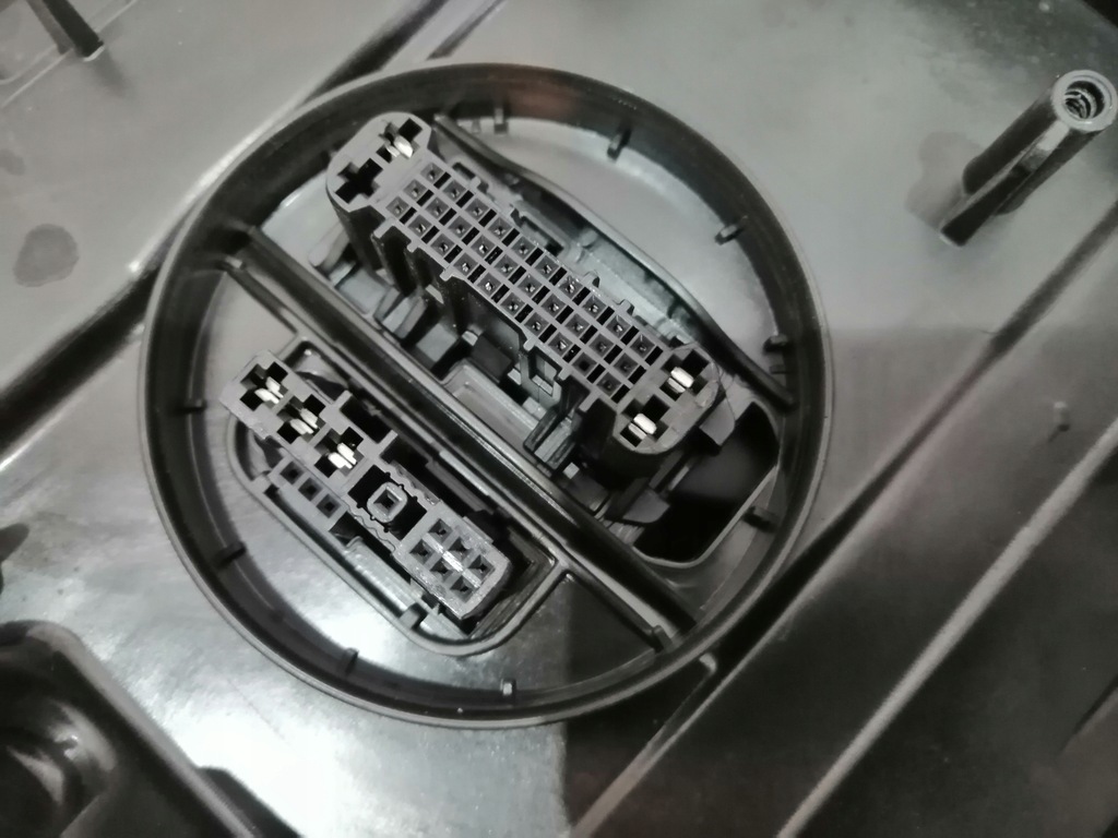 фото №13, Audi rs6 4g0 лампа права передня перед hal 4943