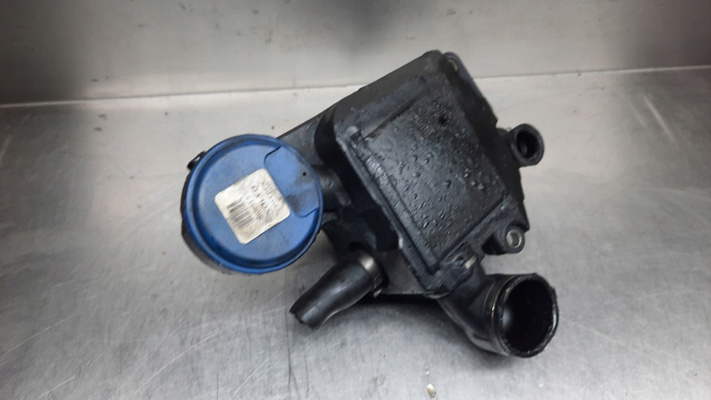 фото №1, Вентиляция картера масла volvo s60 v70 ii 2.4 8699157