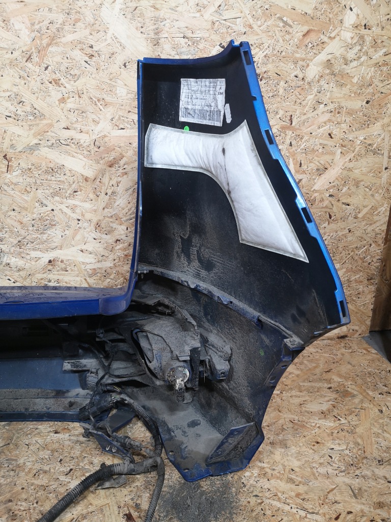 Ford ecosport ii бампер задній 4 pdc лак il st line do встановлення lift Оригінал