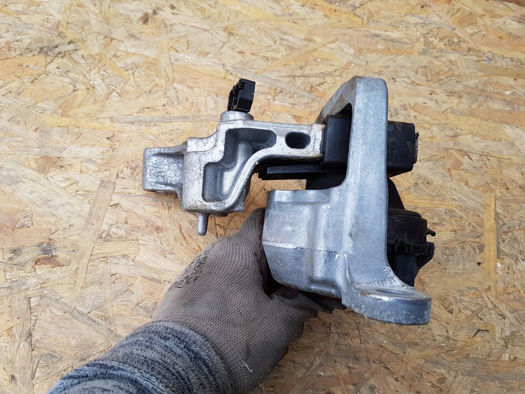 фото №8, Renault talisman 1.6 dci кронштейн двигателя 112114ba0a