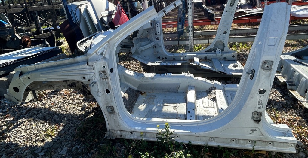 фото №2, Четверть лонжерон порог блок двигателя левый citroen c5 iii x7 kwe