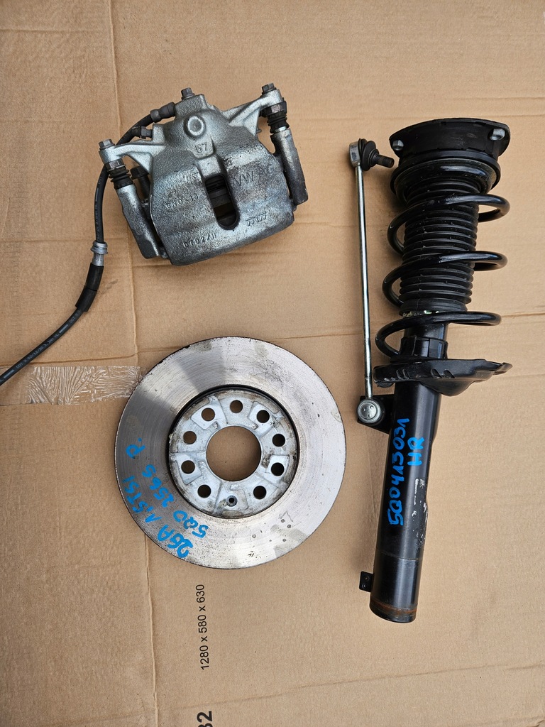 фото №1, Vw t-roc 2g амортизатор супорт правий 5q0413031