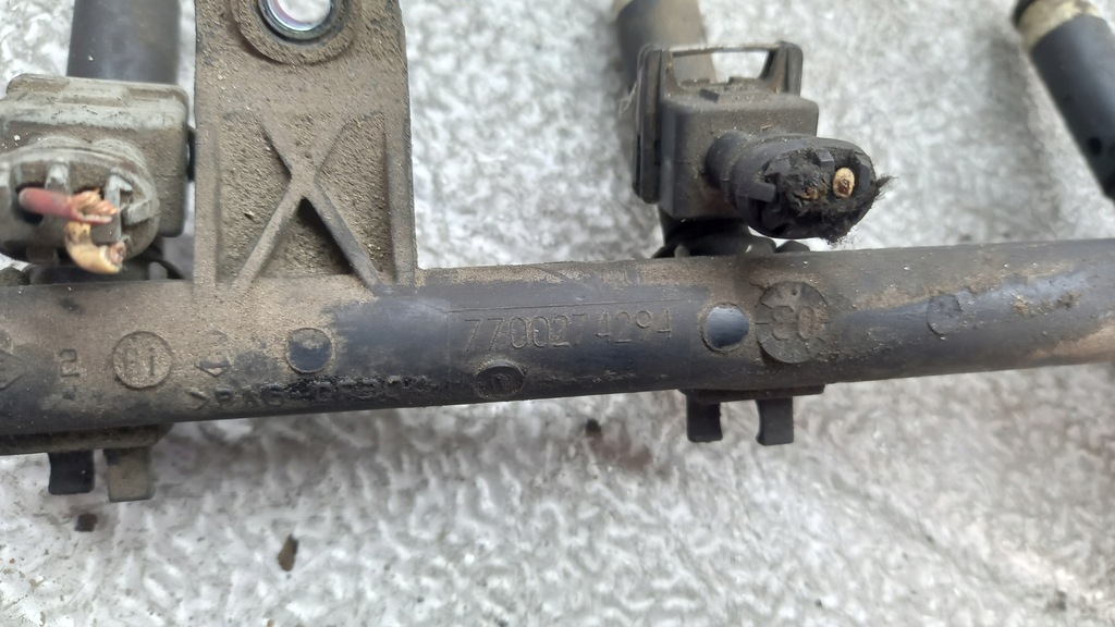 фото №3, Молдинг упорскування renault thalia 03r 1.4b