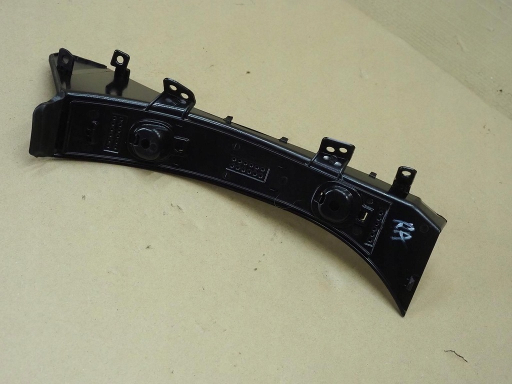 фото №10, Kia ev6 левая сторона молдинг pod фара задняя 866y7cv000 nowa