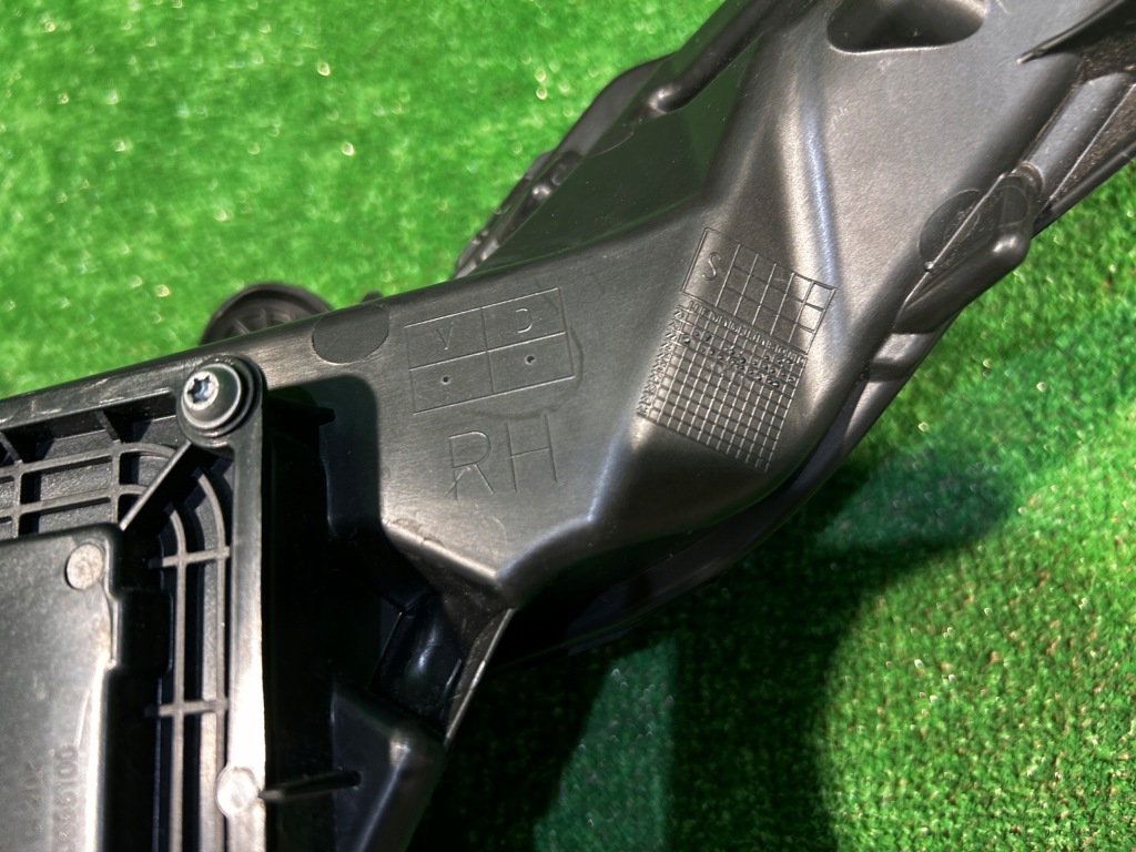 Renault megane v e-tech противотуманная фара led drl правый 266009083r Оригинал