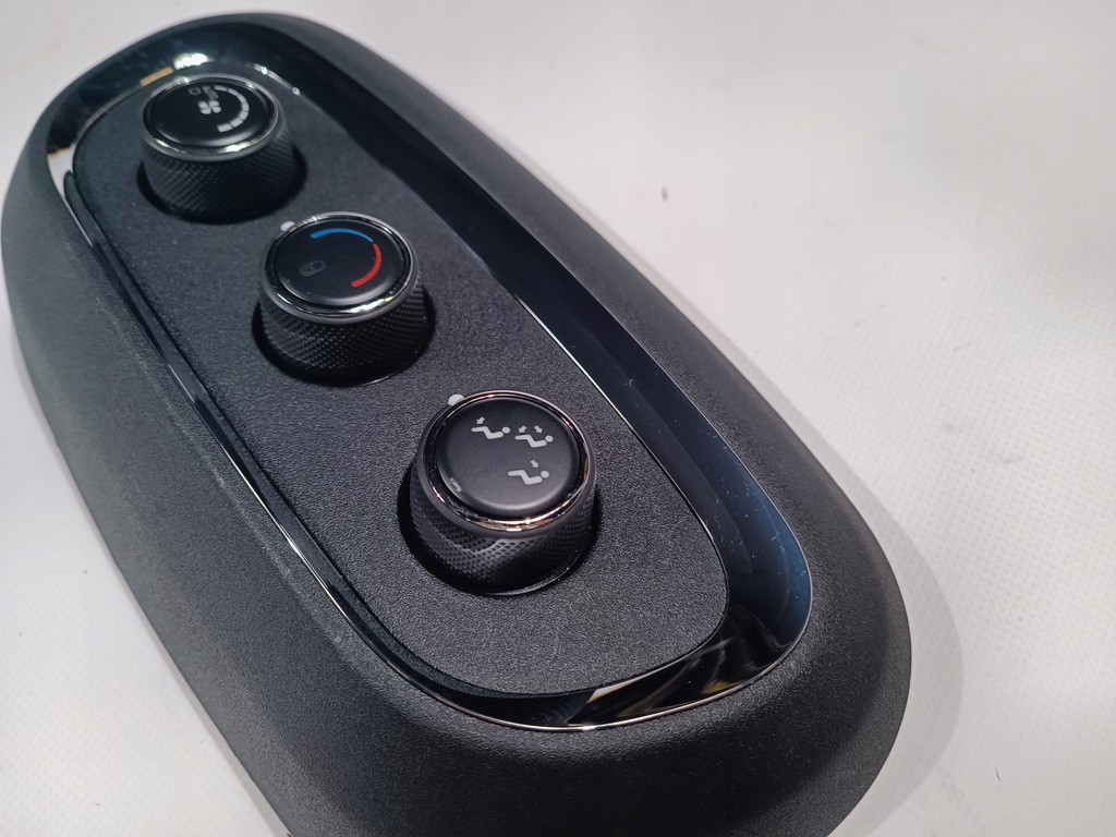 фото №6, Панель кондиціонера задня dodge durango 2014-