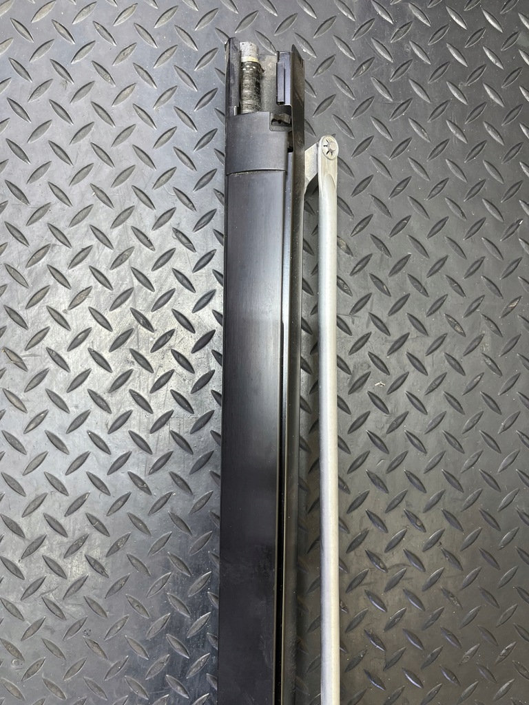 фото №7, Шторка багажника задняя задняя bmw 7 f01 f02 f02 f04 оригинальный номер 9129056 оригинальная