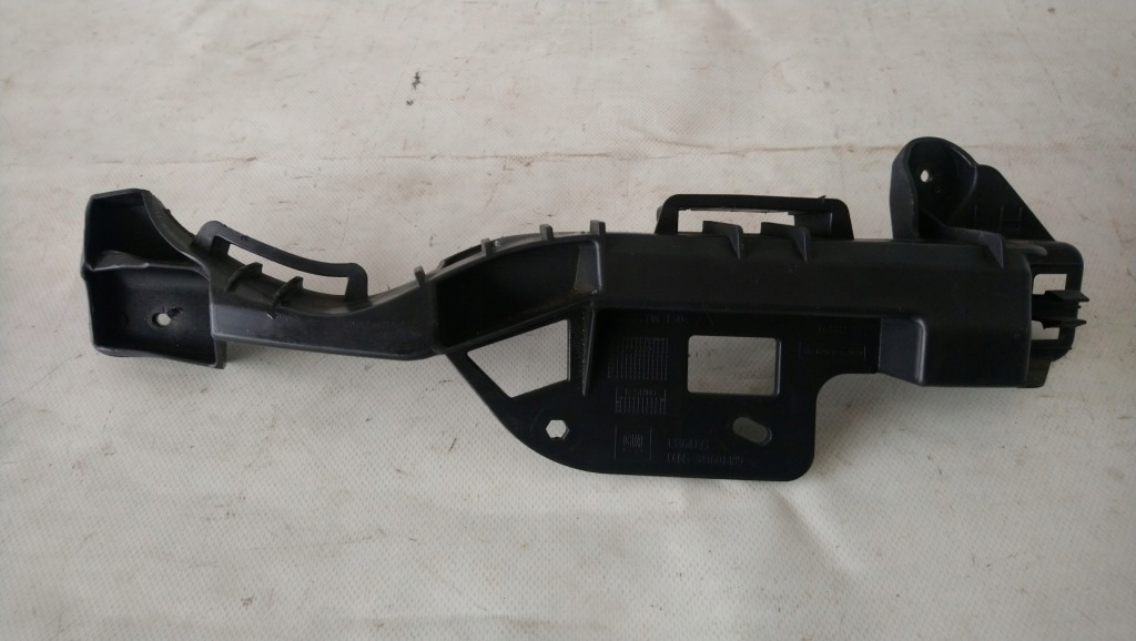 фото №1, Напрямна лівий бампера задня opel adam 13364173