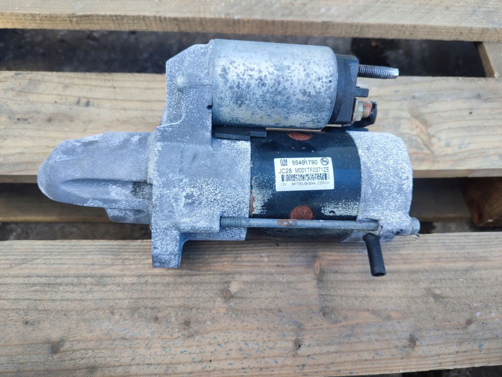 Стартер opel insignia astra 1.6 cdti 55491790 Оригинал