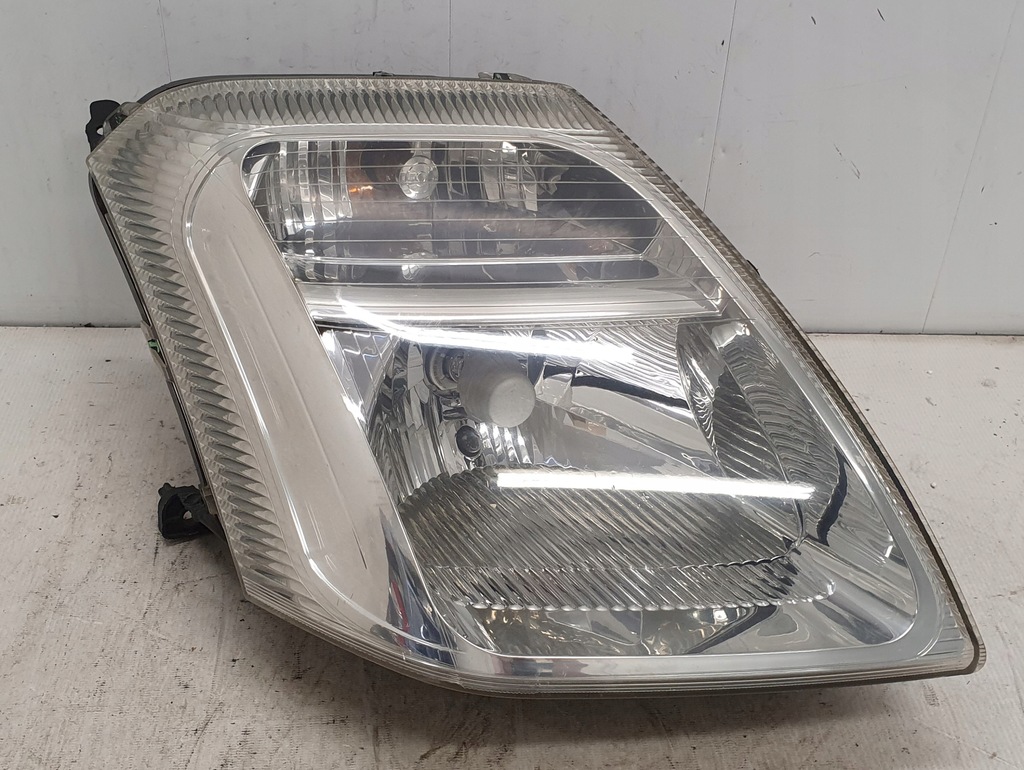 фото №1, Citroen c2 лампа перед права europa оригінал