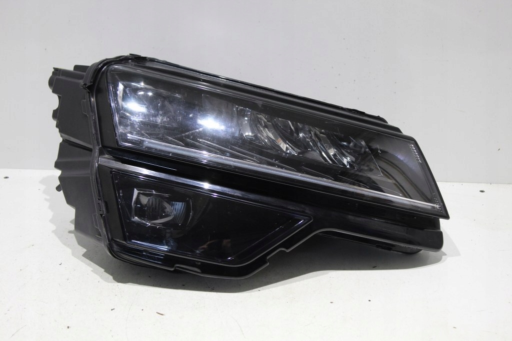 фото №1, Skoda karoq full led правый