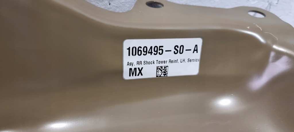 Елемент  крила підсилювач ліве задні tesla model x Київ