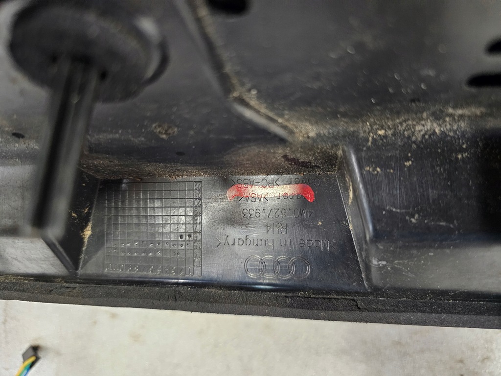 фото №14, Audi q7 ii 4m спойлер спойлер крышки задний задняя 4m0827933