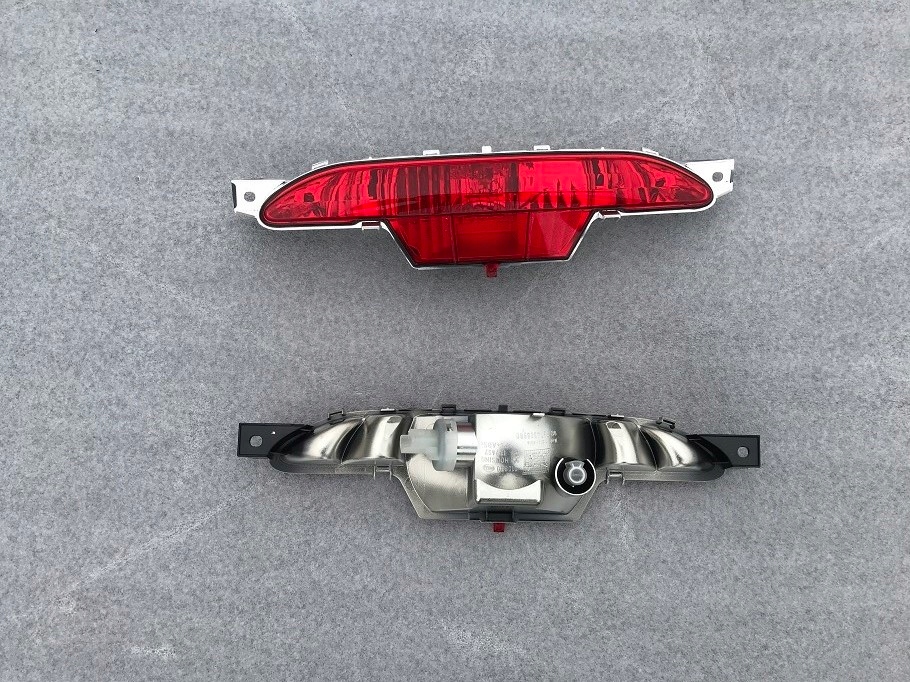 фото №1, Peugeot 208 лампа противотуманная задняя задняя orygina