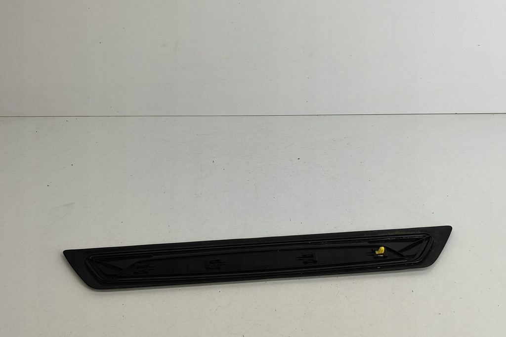 фото №5, Bmw 2 active tourer f45 передня ліва молдинг поріг 8051037 2019 27135249