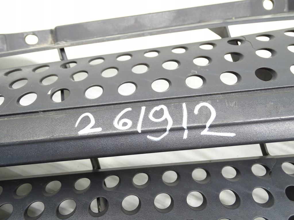 Решётка  решётка радиатора эмблема logo mercedes sprinter 906 рестайлинг  2014- a9068800785 комплект в Украине