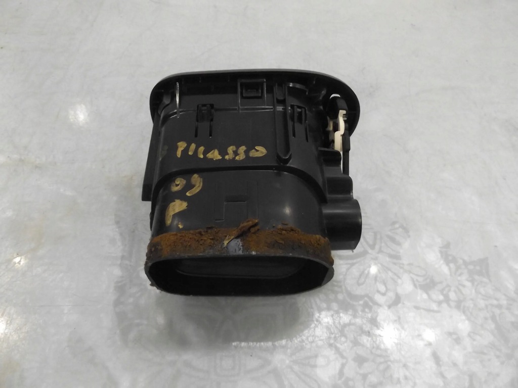 фото №2, C3 picasso решётка обдув правый перед