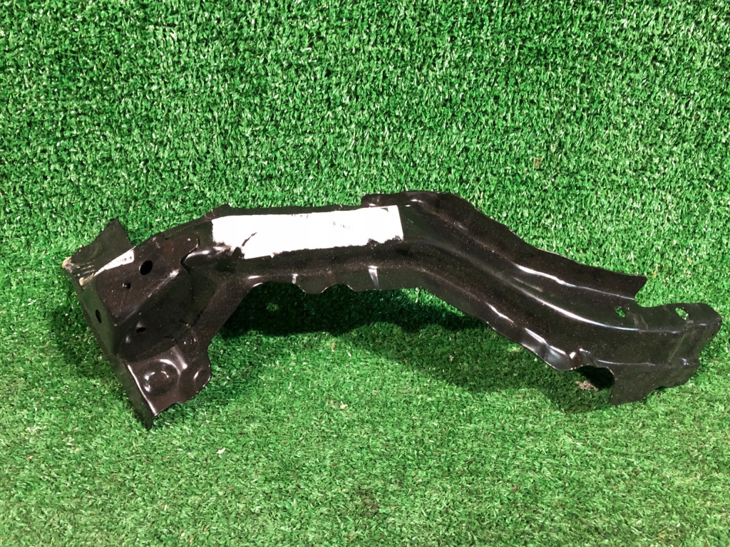 фото №1, Corolla e21 підсилювач бризковик правий перед