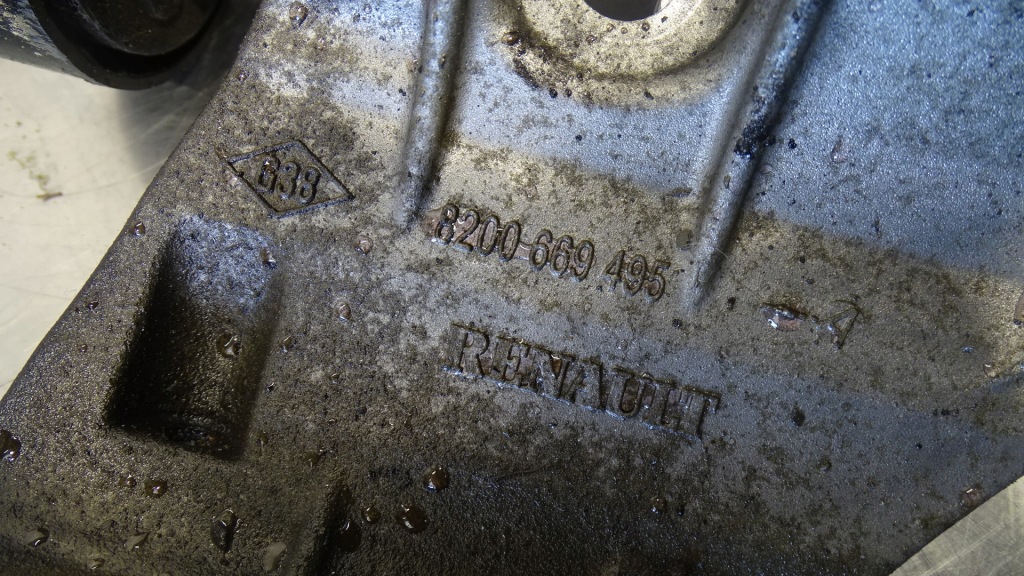 Кронштейн генератора renault megane 3 1.5dci Цена