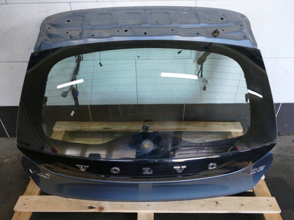 фото №2, Volvo v40 ii крышка багажника багажника 705-16