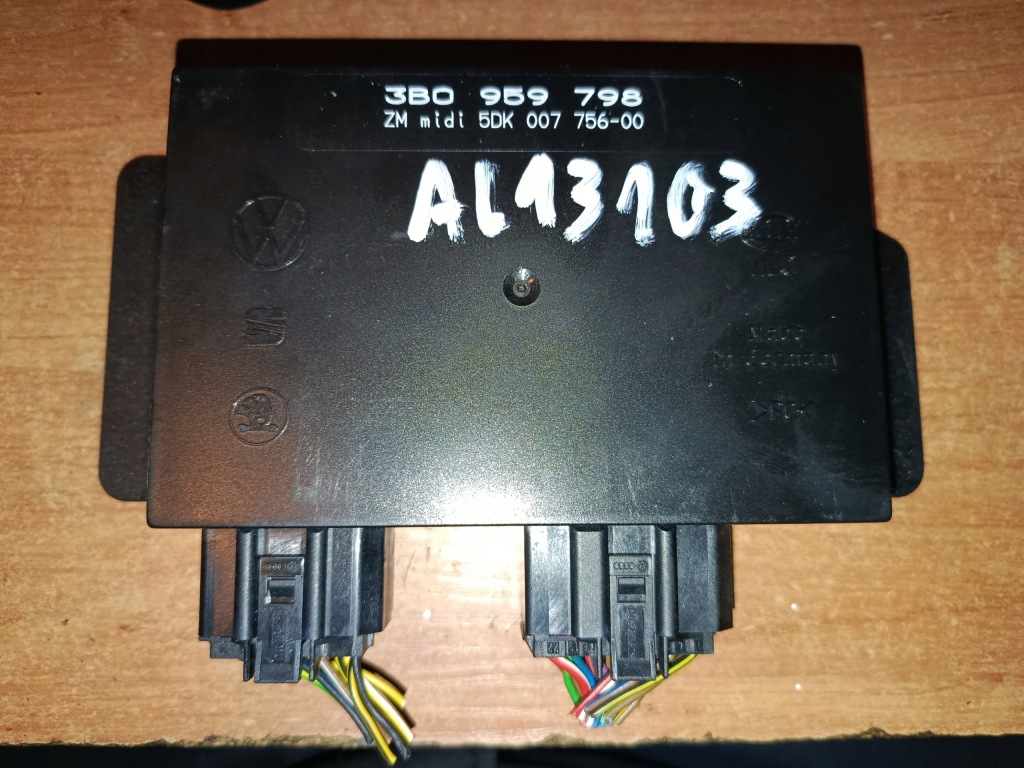 фото №1, Vw passat b5 96-00 модуль комфорту 3b0959798