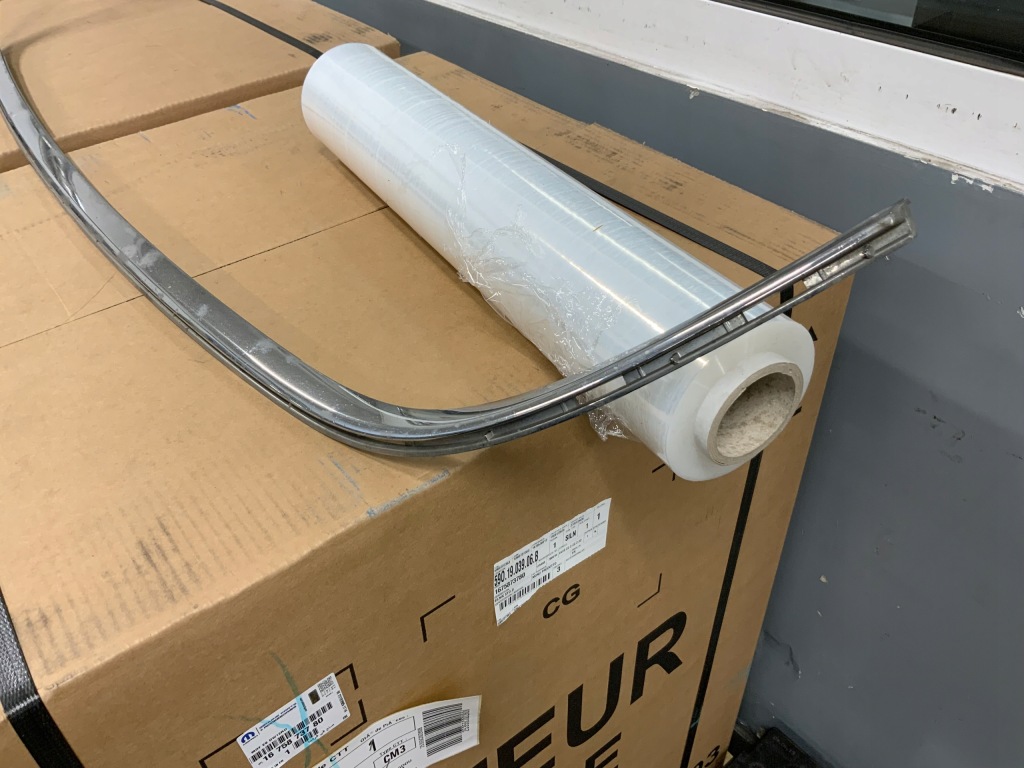 Купить Peugeot 308 t9 молдинг хром решётки бампера aa36136873