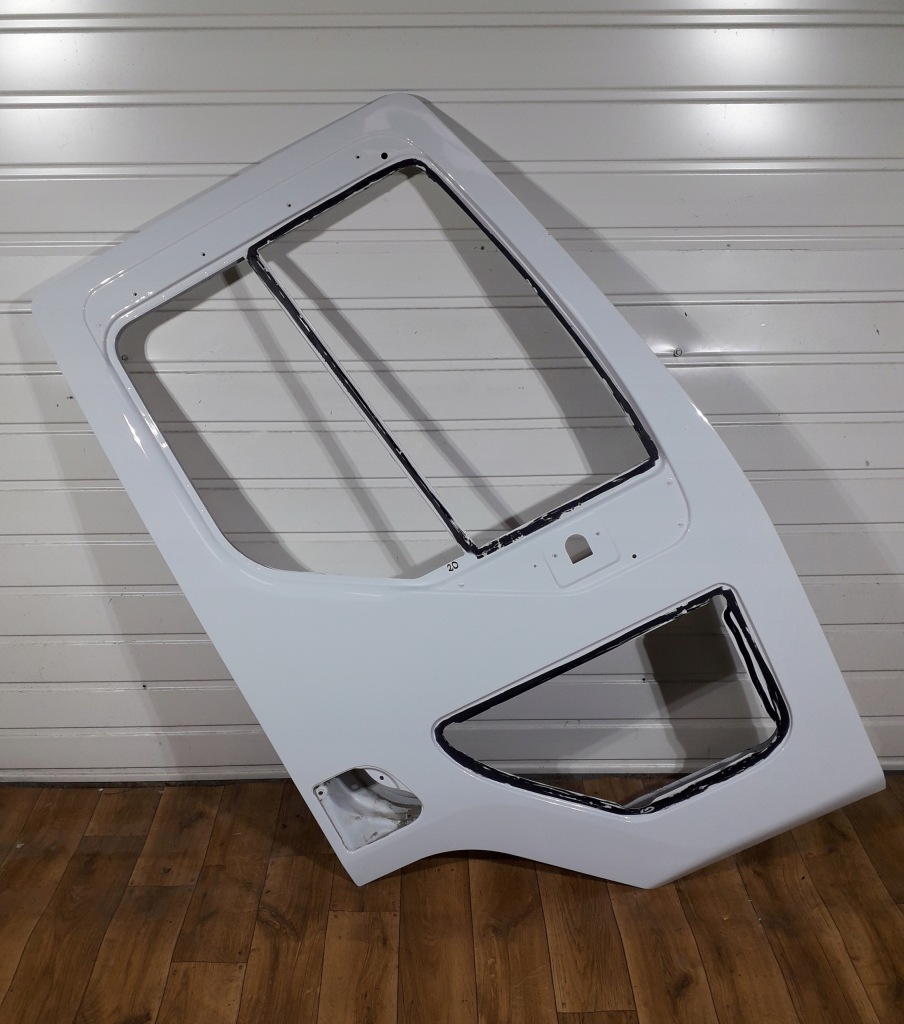 Купити Renault premium dxi kerax двері праве