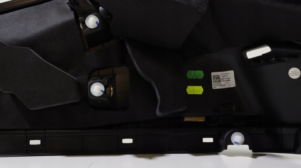 Tesla model y 2020 2025 захист молдинг стійка багажника права 1622253-00-c Оригінал