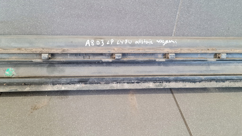 фото №10, Молдинг дверь левый перед audi a8 d3 ly7w odstaje