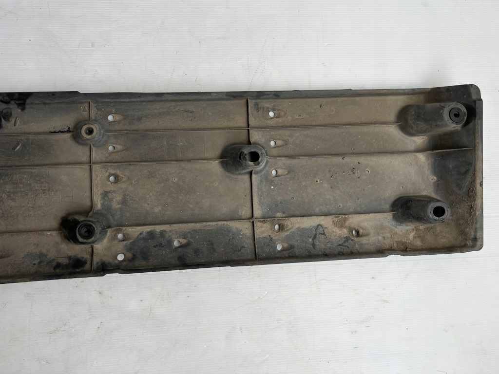 Lexus gs300 3 2005-2010 рік накладка підвіска правий 450h 58165-30060 Недорого