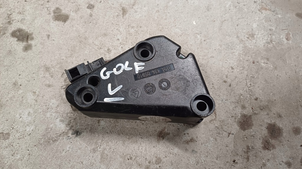 фото №1, Vw golf v усилитель динамика 1k0035463d