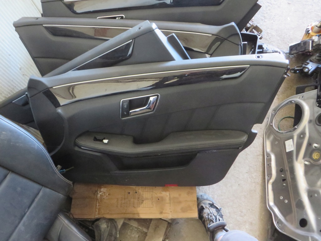 фото №8, Mercedes e w212 kombi сидіння заднє сидіння обшивки комплект x