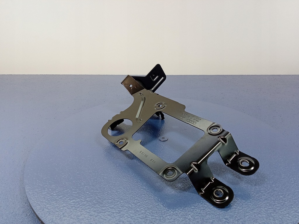 фото №7, Bentayga 36a кронштейн блок керування напруги 4m0907349