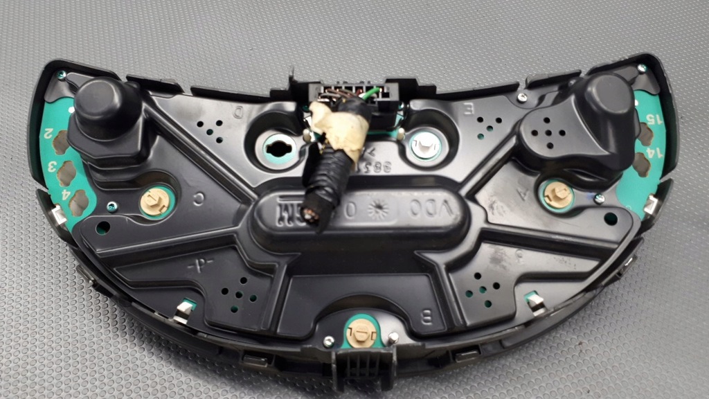 фото №14, 13140245lq счетчик приборы opel corsa c lift 1.3 cdti