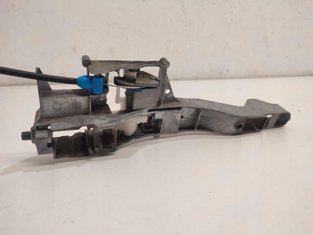 фото №5, Citroen c4 picasso i замок двері правий перед europa