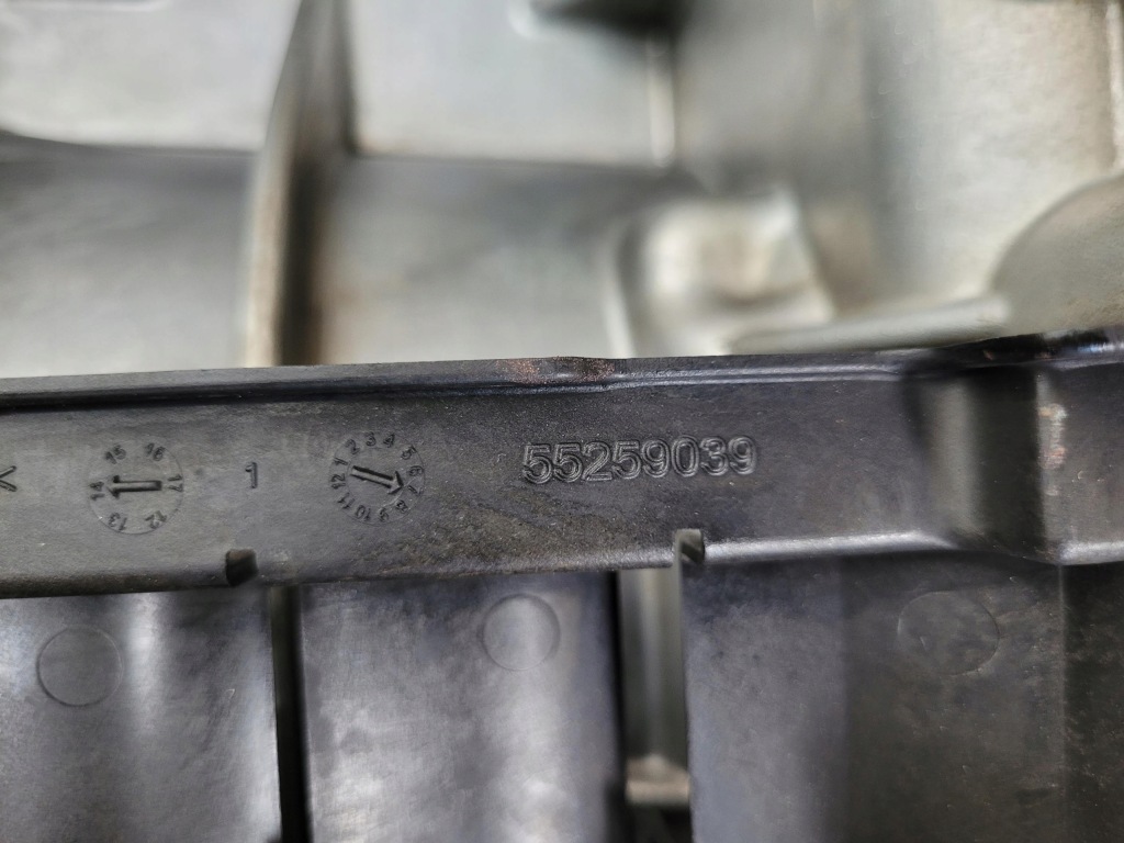 Піддон масляна 55259296 jeep cherokee v kl 2.2 crd lau61 в Україні