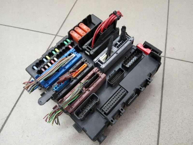 Купить Signum vectra c коробка предохранителей 13205776fr